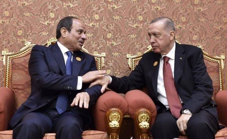 في الزيارة الأولى من نوعها له إلى مصر... أردوغان يلتقي السيسي في القاهرة وغزة تتصدر المباحثات
