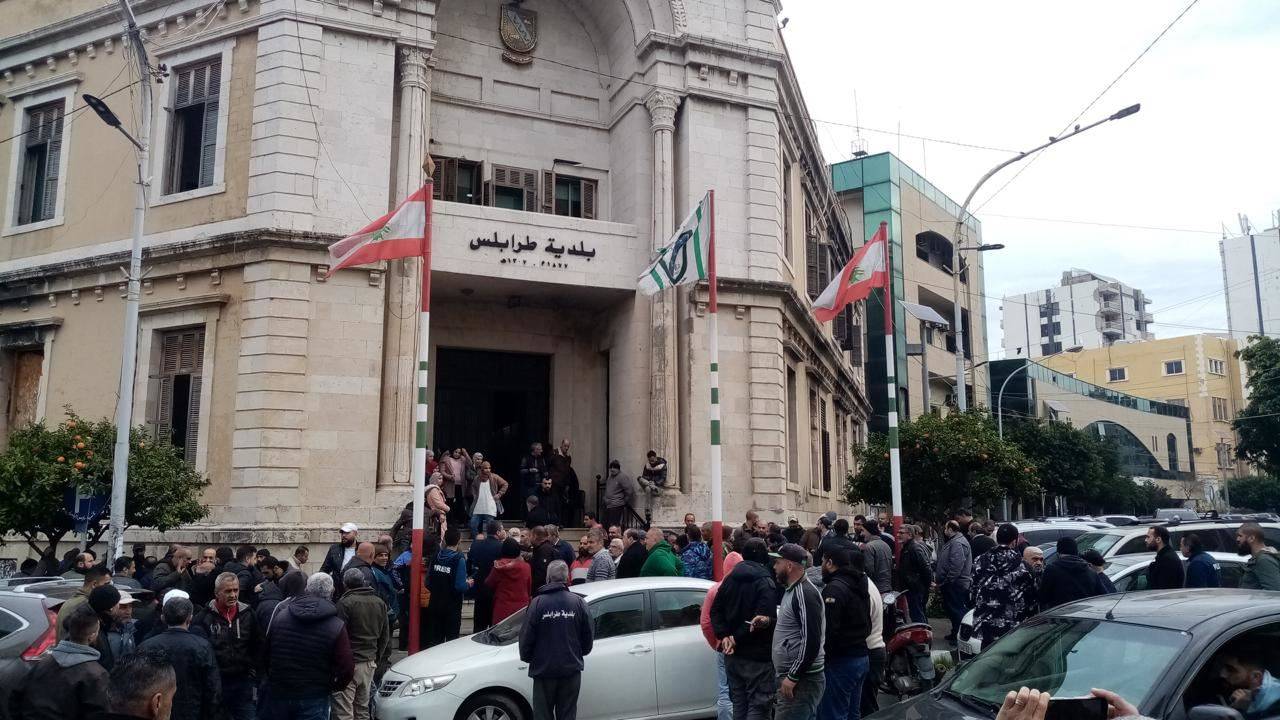 رياض يمق رئيساً لبلديّة طرابلس بعد موافقة مولوي
على قرار الطعن... هل يستطيع إطلاق ورشة إنماء طرابلس؟