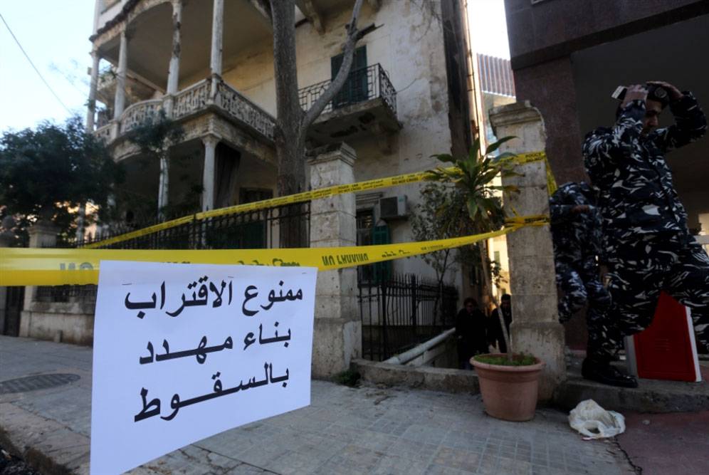 أكثر من 16 ألف مبنى في لبنان مُهدد بالسقوط... الأمطار الغزيرة قد تزعزع "الأساسات"
رئيس شبكة سلامة المباني لـ "الديار": واقع المباني في لبنان بات خطراً
نمر للبنانيين": لا تنتظروا الدولة والبلديات والأجهزة واستشيروا الخبراء