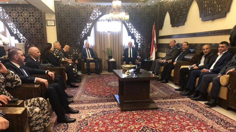 مولوي من صيدا: لتجنيب الجنوب ولبنان كأس الحرب
والدولة تفعل كلّ ما تستطيع فعله لمساعدة النازحين
