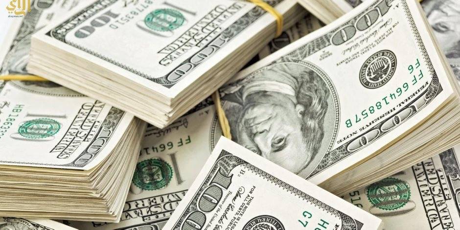 الدولار مستقر وسط ترقب لمسوح مديري المشتريات
