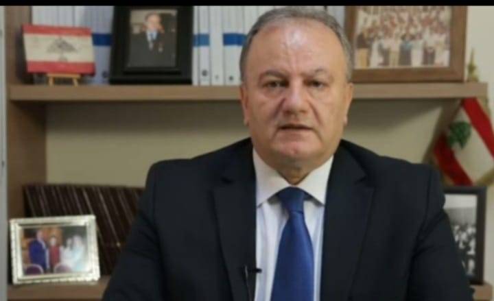 كسبار: بلد ينهار...
و 