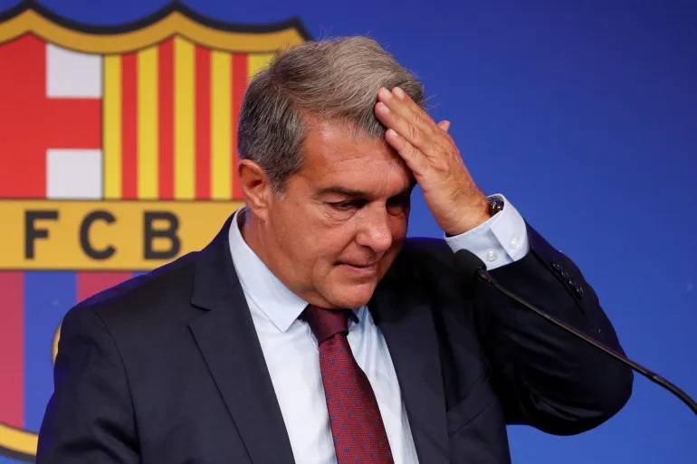 عقبة جديدة أمام برشلونة... رابطة "الليغا" تعلن سقف الرواتب الجديد