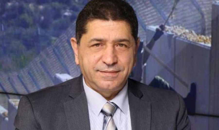 العميد بو معشر رفض الشائعات الحكومية:

لم يتم تقديم أي عرض للعسكريين المتقاعدين