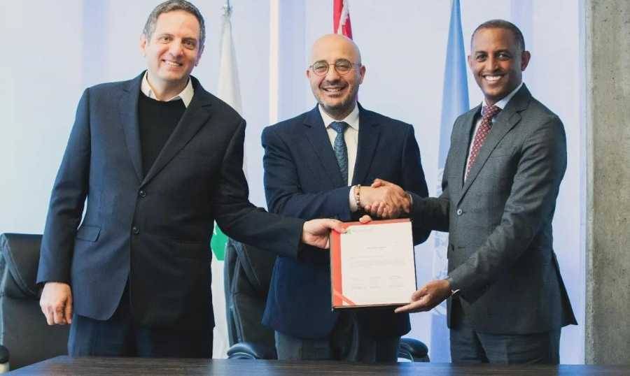 ياسين يوقّع مذكرة تعاون حول

تفعيل مرفق الاستثمار الأخضر