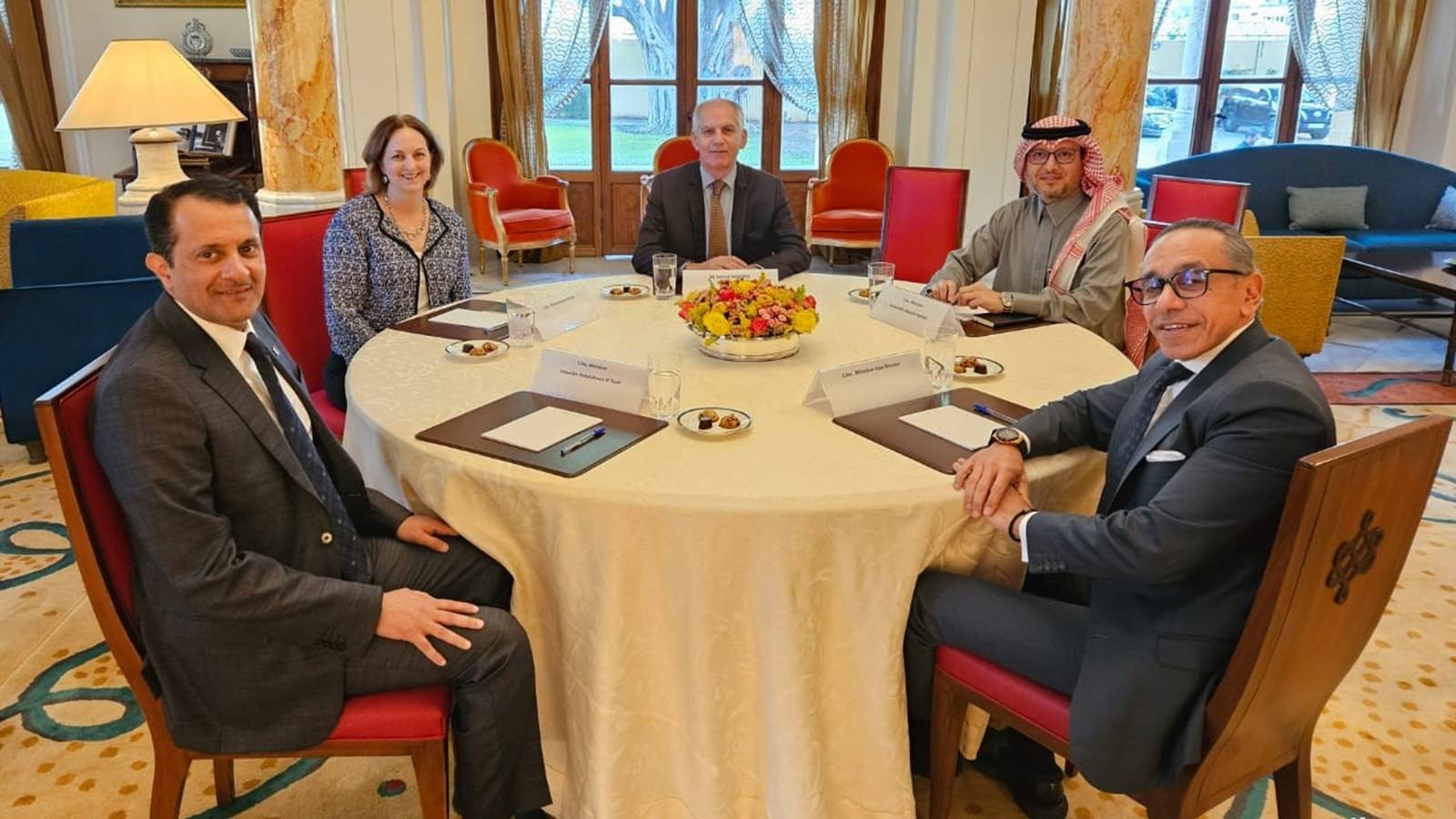 تأجيل مؤتمر دعم الجيش مؤشر سلبي على علاقة الفرنسيين والأميركيين: تفاؤل رئاسي حذر