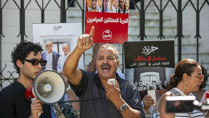تونس:هيئة الدفاع عن المعتقلين السياسيين تناشد موكليها تعليق الإضراب
