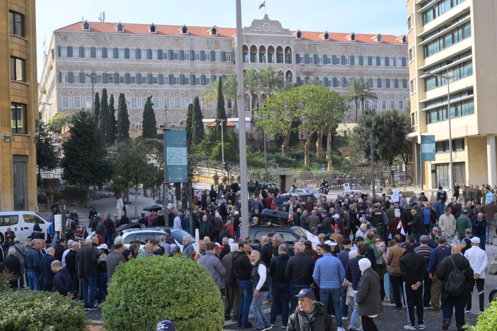 العسكريّون المتقاعدون يتحرّكون... ويطالبون بإنصافهم