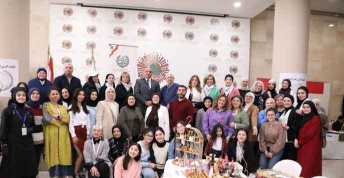 زار معرض الحرف التراثيّة في طرابلس
المرتضى: أميز ما في هذه المدينة طيبة
أبنائها وإصرارهم على عدم الاستسلام