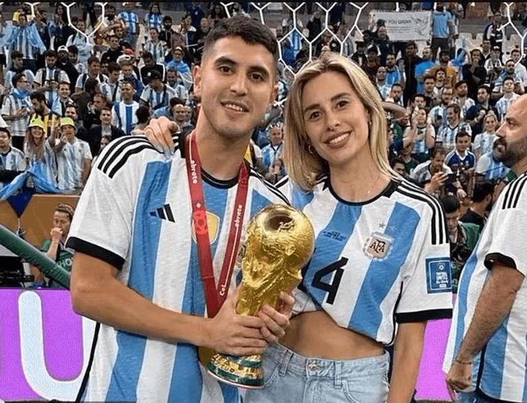 باعت ذكريات المونديال... طليقة "صديق ميسي"
تهدد بفضح أسرار منتخب الأرجنتين