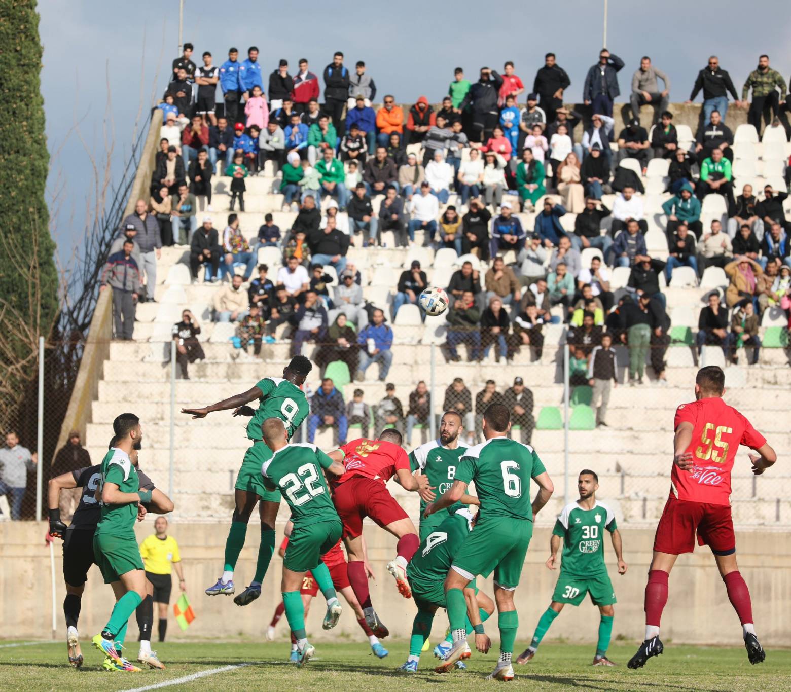 الأنصار يسقط النجمة في طرابلس (2-1)
