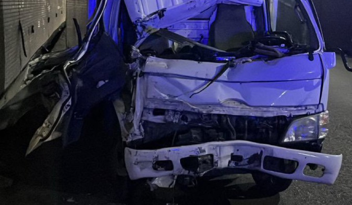 جريح في حادث سير داخل نفق حامات