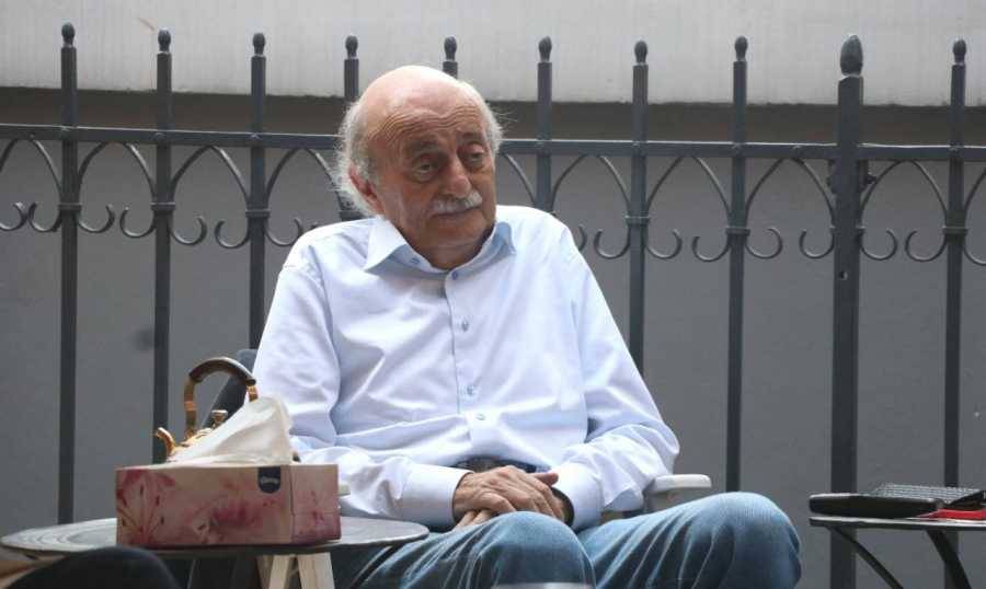 جنبلاط لبايدن: لا جدوى من ارتجال موانئ وهمية أو إسقاط حصص غذائية هزيلة