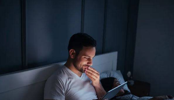 الإستيقاظ المتكرّر ليلاً قد يُعرّضكَ لخطر الإصابة بسرطان البروستات