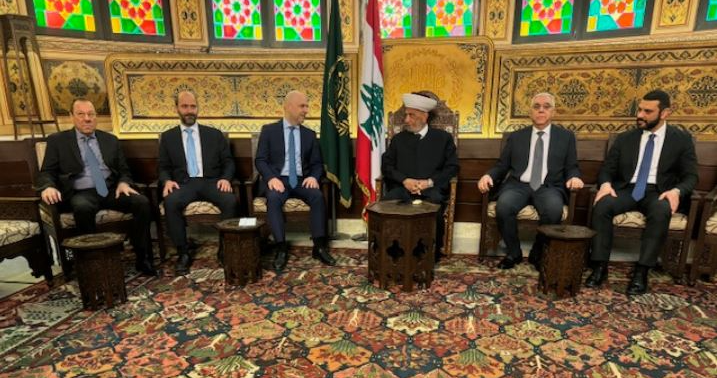 وفد "قواتي" زار دريان وأبي المنى مُعايداً
حاصباني: لإنتاج رئيس للجمهوريّة
بمواصفات نراها قريبة من تطبيق الدستور