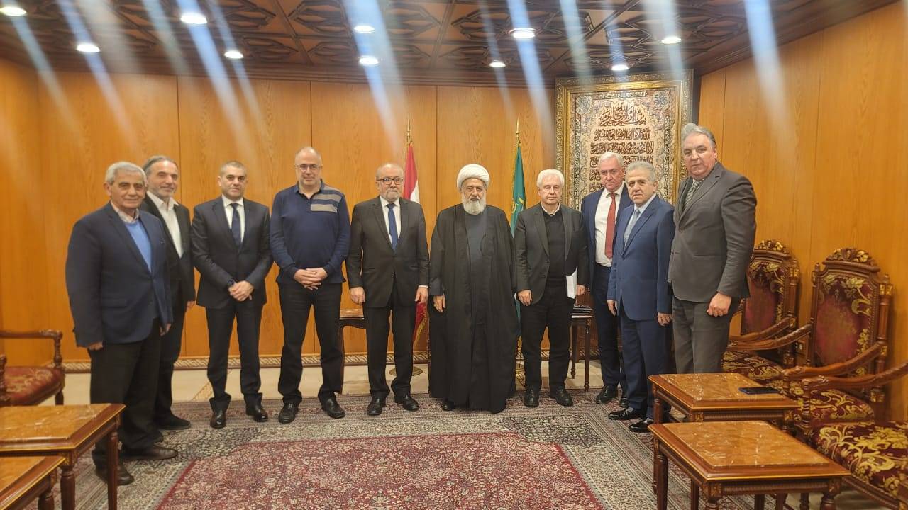 وفد "لقاء مُستقلون من أجل لبنان" زار الخطيب:
لعقد قمّة روحيّة لنصرة الجنوب وغزة... وانتخاب رئيس