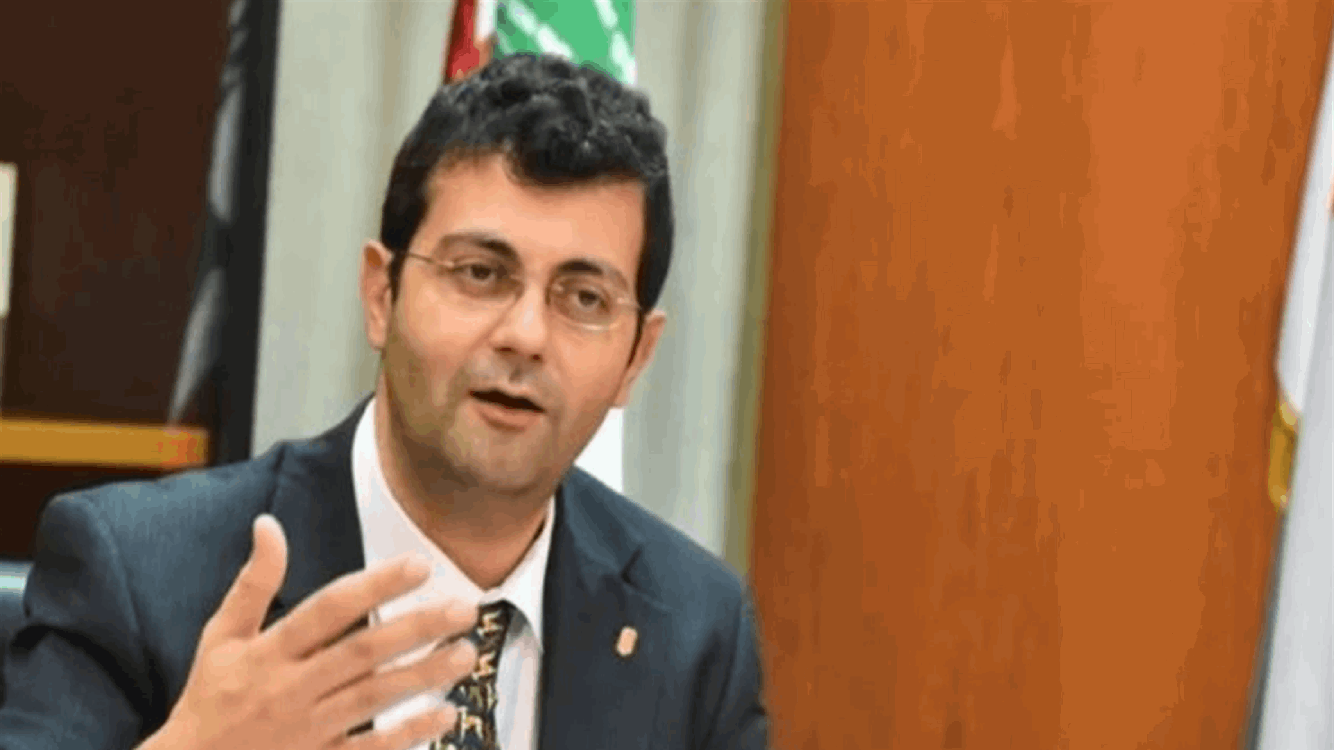 سلّوم يدعو الى تغيير في السياسة الدوائية والصحية في لبنان