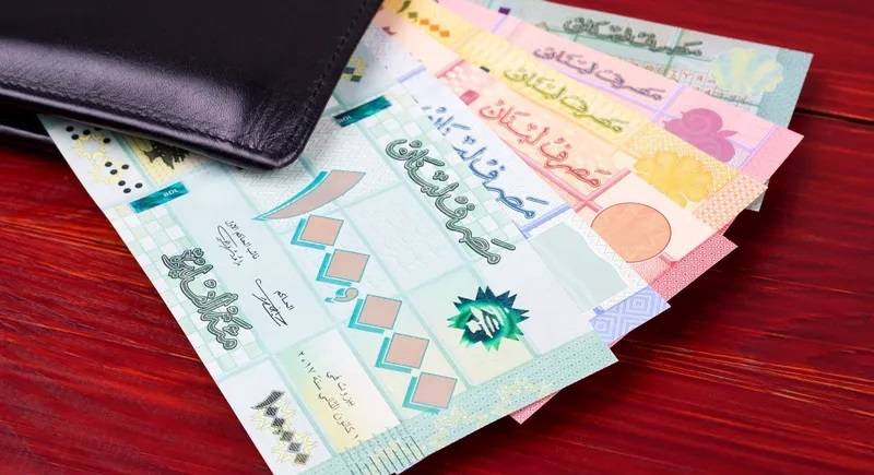 هل يشكل تقرير "بلومبرغ" عن الليرة عامل ضغط على لبنان؟