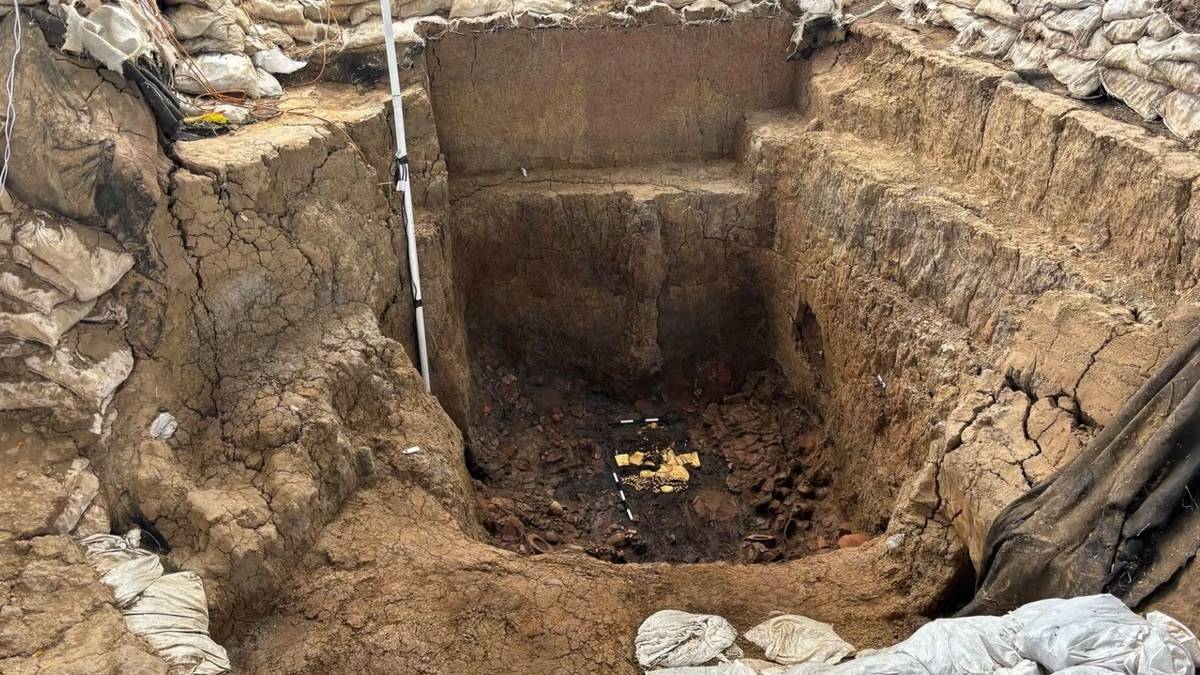 مليء بالذهب.. بنما تعثر على قبر 