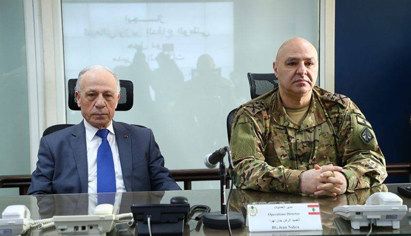 مسؤولون قطريون دخلوا على خط وزير الدفاع وقائد الجيش