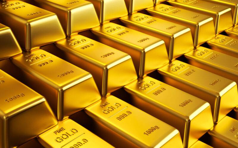 بيانات التضخم الأميركية تثقل كاهل الذهب