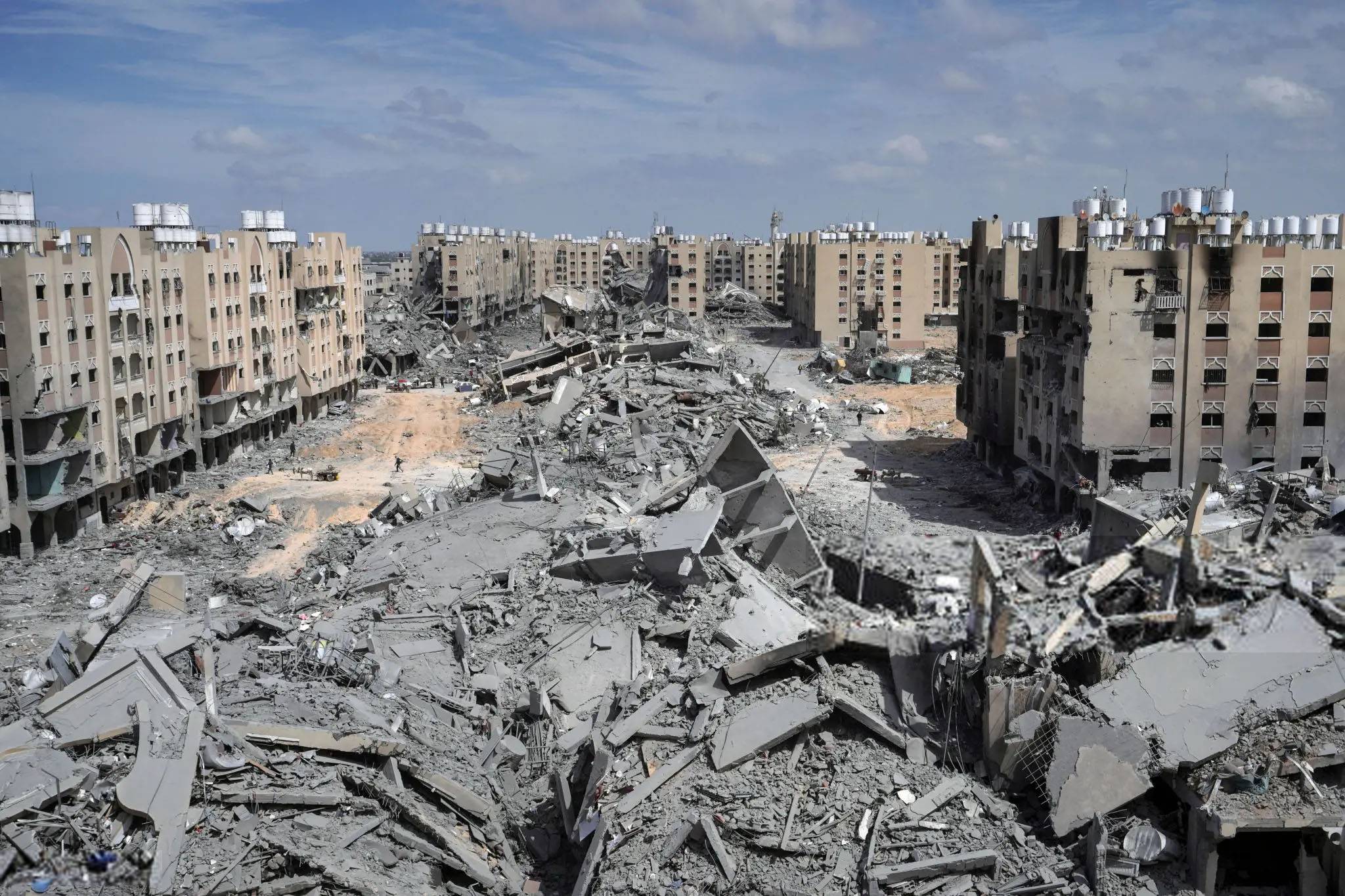 7 مجازر في غزة وأزمة جوع وأمراض بين النازحين
حماس: لكسر حصار «الأقصى»... نتنياهو: دخول رفح حتمي