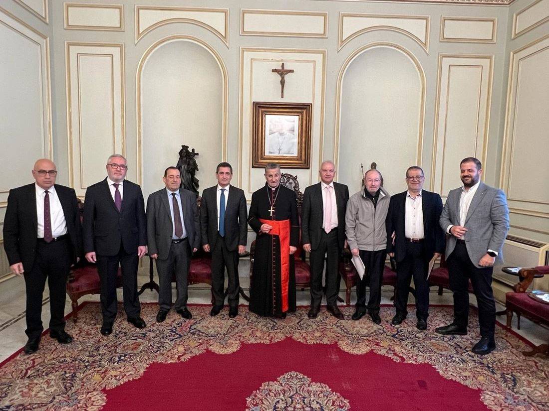 بكركي على خط الرئاسة وجبهة الجنوب
الوفد القواتي لم يحمل مبادرة رئاسيّة وطرح ورقة "تصوّر وحلول"