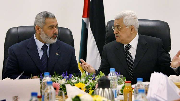 إستطلاع يكشف تفوّق هنية على عباس في حال ترشحا للرئاسة الفلسطينية... ماذا عن البرغوثي؟