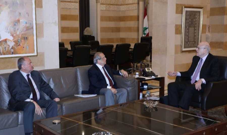 حبيب: نتمنى تفويض مجلس الوزراء الجسر

الحصول على قرض من صندوق أبو ظبي للتنمية