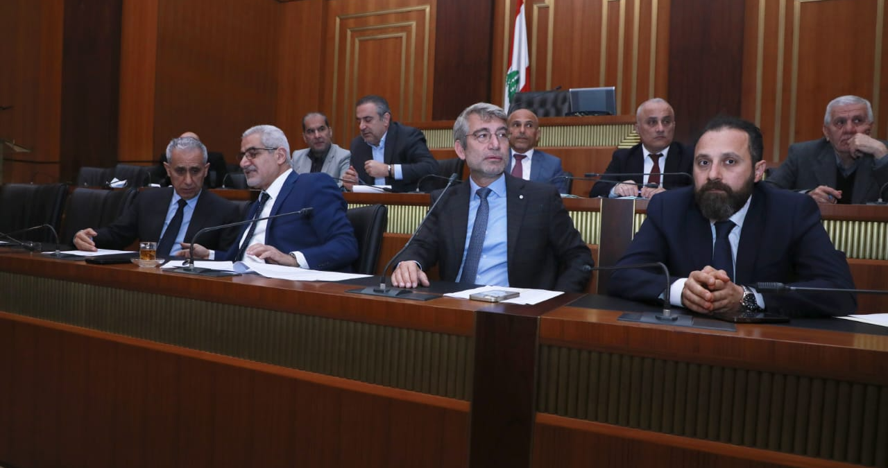 لجنة الاشغال النيابية ناقشت موضوع معامل الهيدرومائية