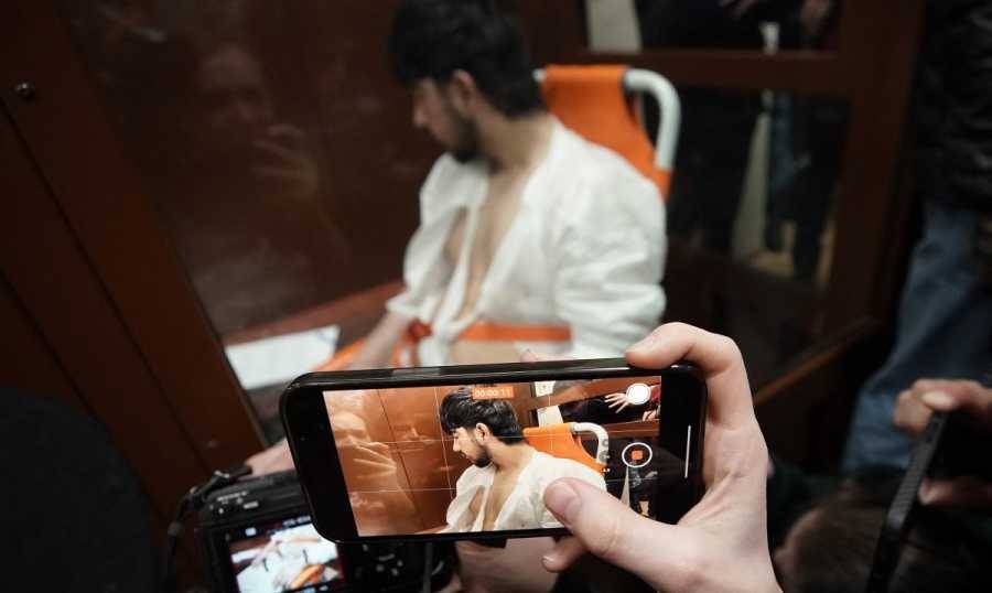 أحدهم عمره 19 عاماً... إيداع المشتبه بتنفيذهم هجوم موسكو الحبس الإحتياطي