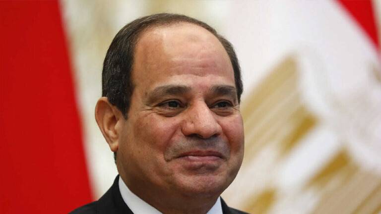 السيسي: "متحطوش سكر كتير عالكنافة"