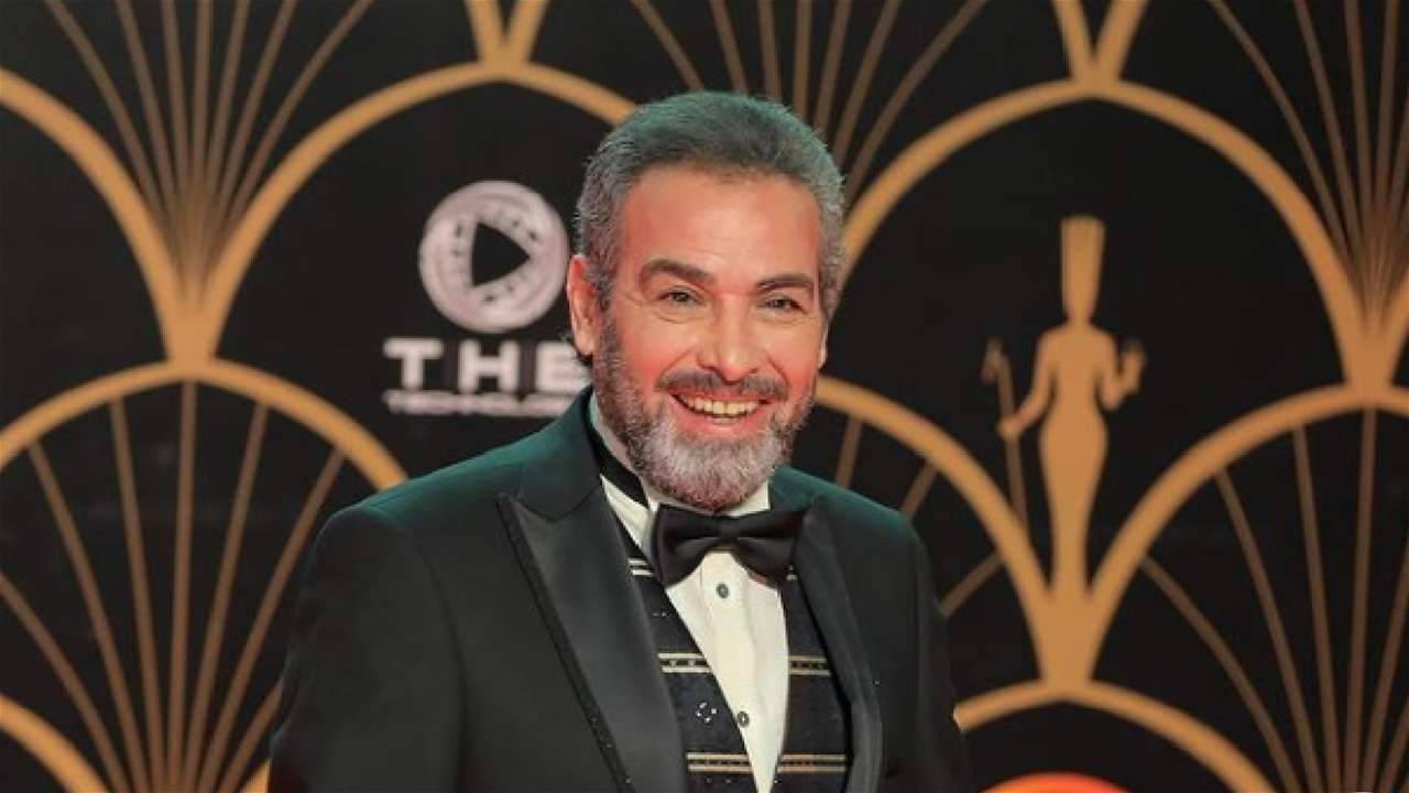 احمد عبد العزيز يكشف حقيقة بيعه شقته بسبب ضائقة مادية