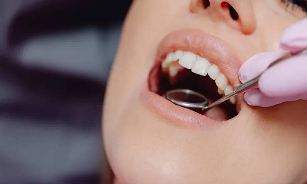حالات صحيّة تتطلّب عناية أسنان مُضاعفة