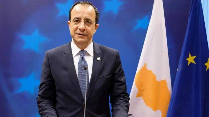 الرئيس القبرصي في بيروت: ما ثمن تجنيبنا كأس النزوح؟