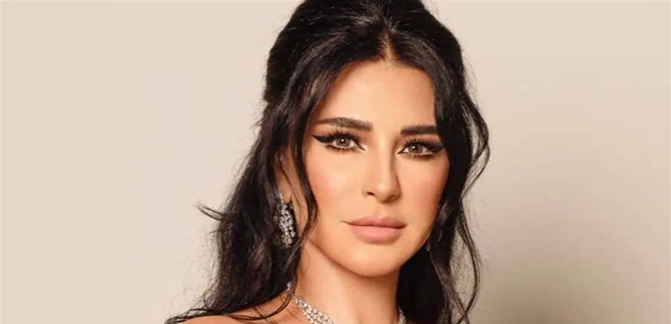 أمام الكاميرا... ماغي بوغصن تعترف بماضيها