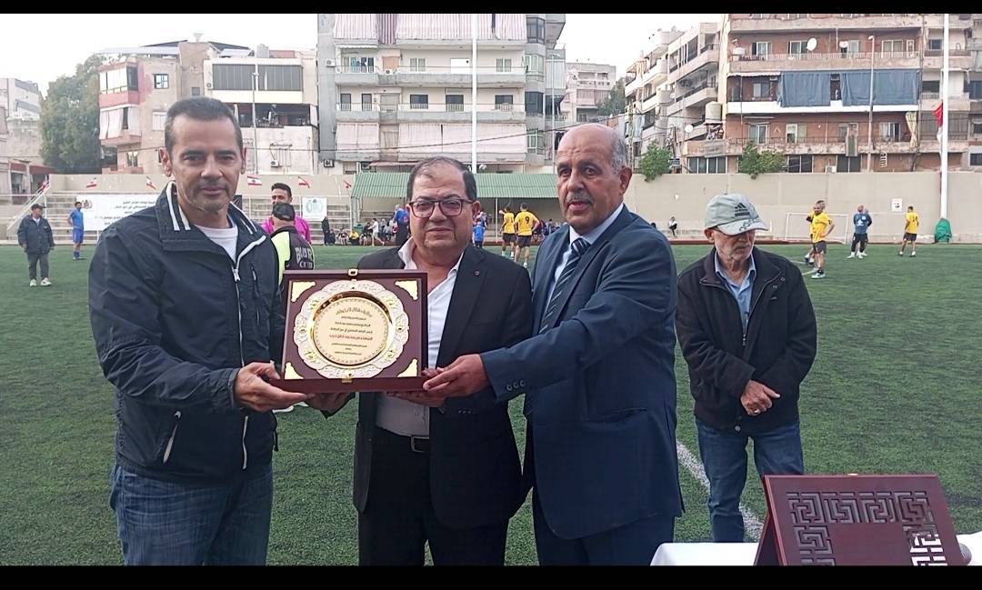 قدامى البرج يرفعون كأس الدورة الرمضانية
بحضور النائب علامة ووفاءً للقاضي منصور