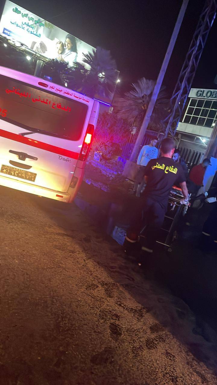 قتيلان في اصطدام سيارة بحاجز حديدي على المسلك الشرقي لاوتوستراد جبيل