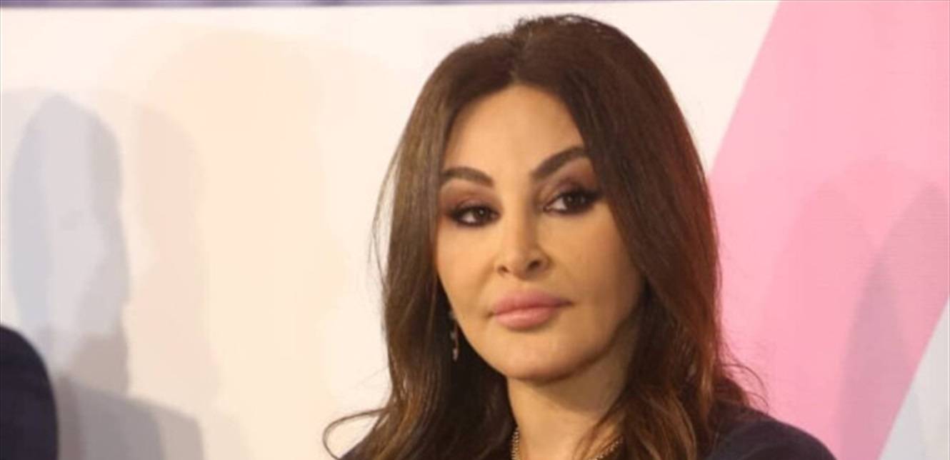 اليسا تحرج معجب في حفلها الأخير: خلص تركني بحالي!