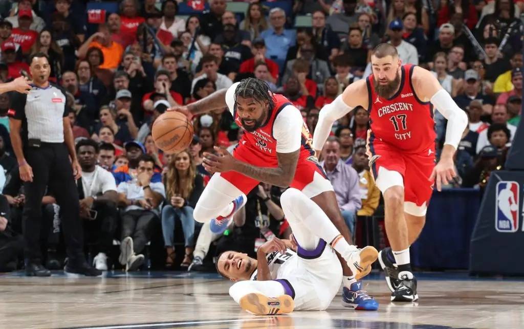 نيو أورليانز بيليكانز يهزم سكرامنتو كينغز
ويتأهل للأدوار الإقصائية في الـ NBA