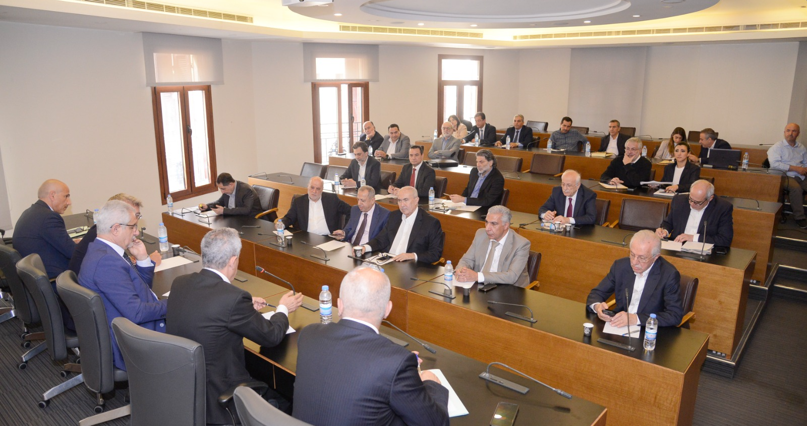 لجنة الاشغال ناقشت واقع مؤسسات المياه
ومعوقات عملها وكيفية تطوير أدائها