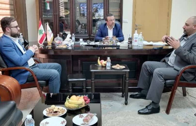 مديرا مركز 