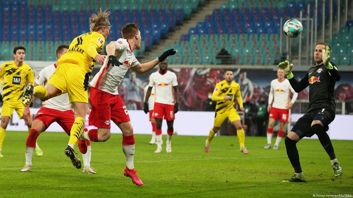 نكهة أوروبية للمعركة بين لايبزيغ وبوروسيا دورتموند