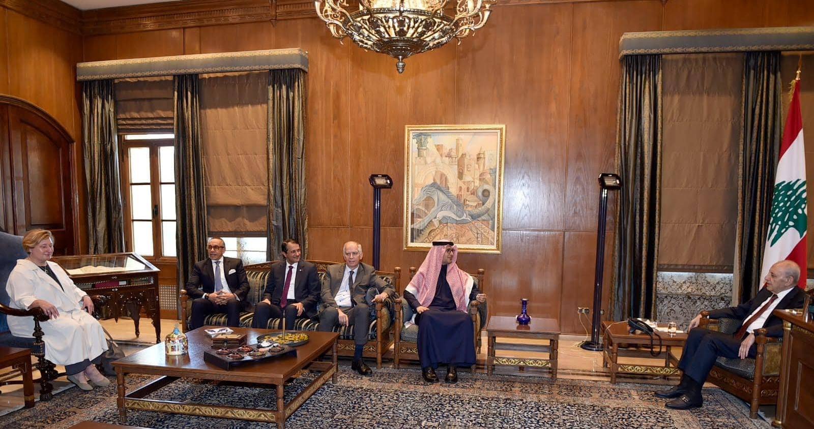بري التقى سفراء "الخماسيّة" والبيسري
السفير المصري: اللقاء إيجابي يُمكن
البناء عليه لانتخاب رئيس قريباً