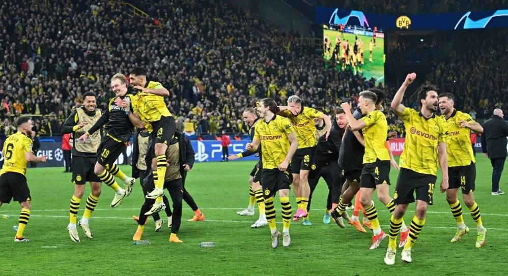 بوروسيا دورتموند يصعق الأندية الإنكليزية
