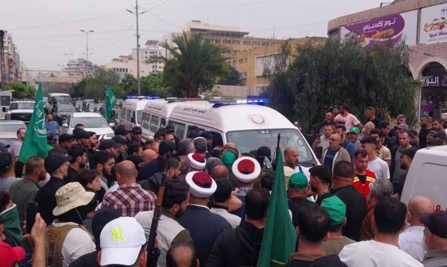 عكار وكلّ الشمال مُوحّد في تشييع شهيديِ المقاومة مصعب وبلال خلف
