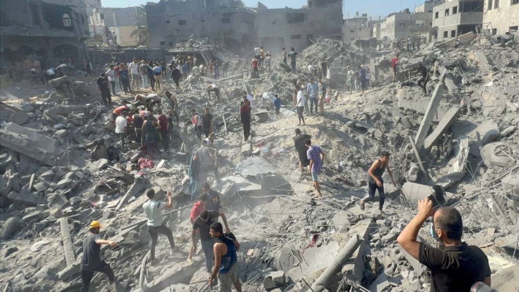 أميركا تحاول تكرار قصة إبادة الهنود بمحاولة إبادة الشعب الفلسطيني
العالم كلّه شريك في جريمة حرب إبادة الشعب الفلسطيني