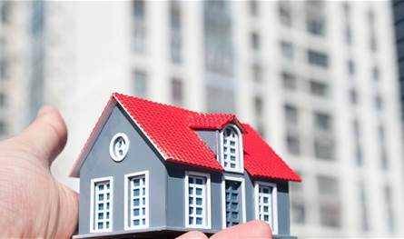 نقابة المالكين تكرر تمسكها

بتحرير الايجارات غير السكنية