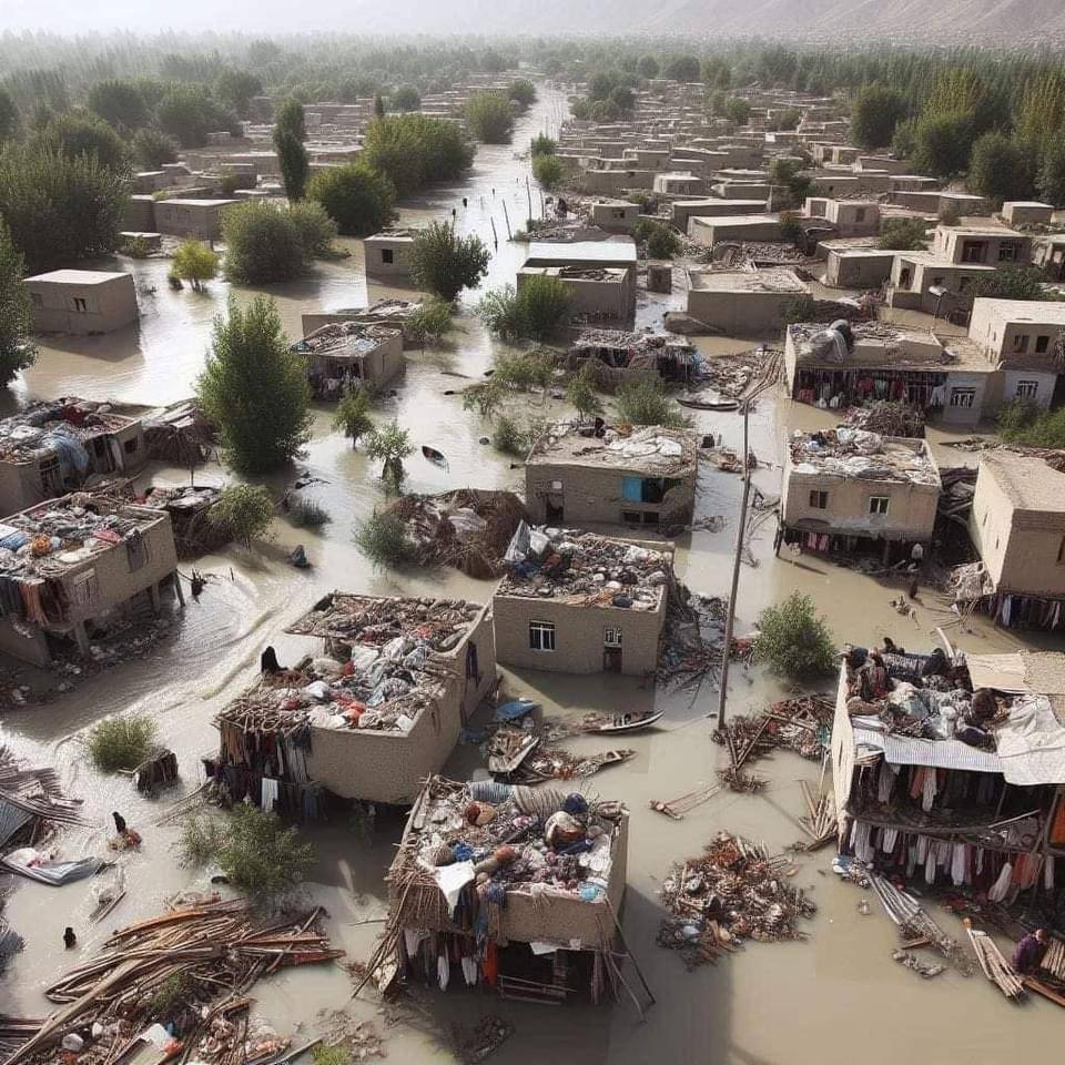 فيضانات مفاجئة تودي بحياة 200 شخص في أفغانستان
