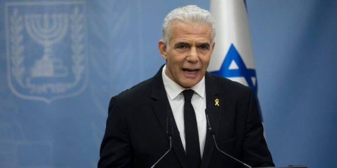 لابيد: تهديد بايدن بمنع تزويدنا بالأسلحة نتيجة للإدارة الفاشلة لنتنياهو